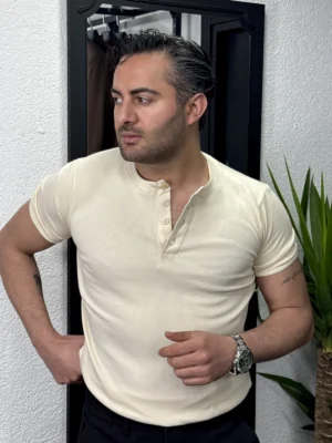 Henley Yaka Tişört Krem