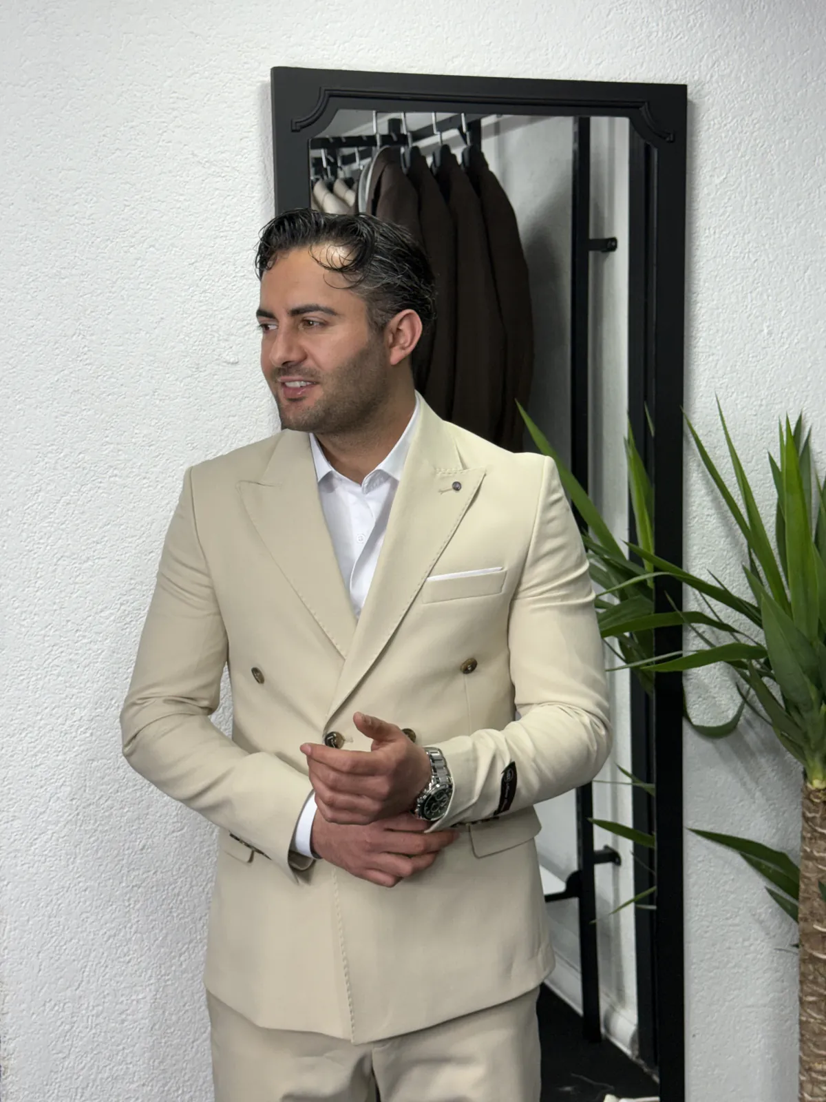 Peak Lapel Yaka Krem Kruvaze Takım Elbise - Görsel 2