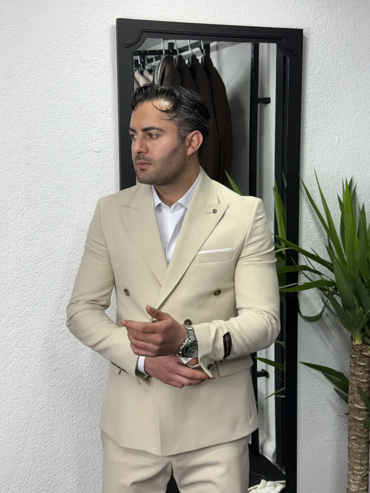 Peak Lapel Yaka Krem Kruvaze Takım Elbise - Görsel 3